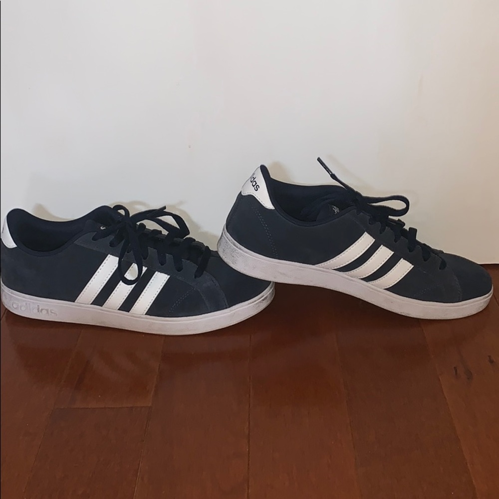 Adidas neo cloudfoam footbed shoes. Size 9